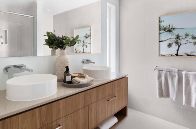 Ensuite - Rathdowne Display