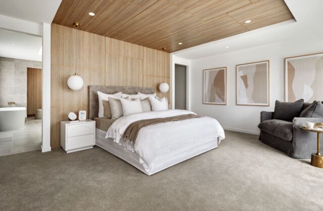 Main Bedroom - Canopy Display