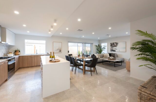 Kitchen, Meals & Family