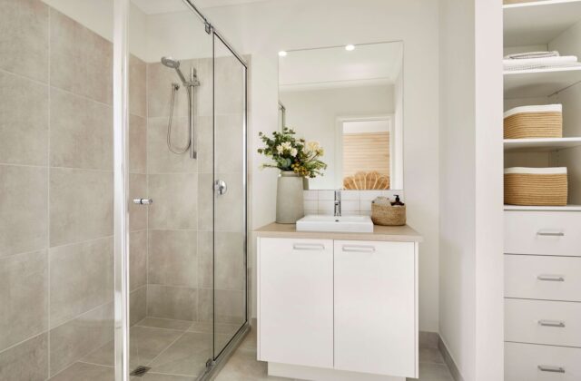 Ensuite - Edgebrook Display