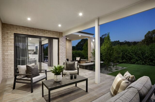 Covered Outdoor Area - Albright Display