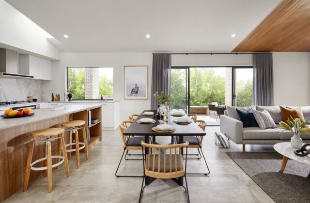 Kitchen & Meals - Armstrong Display