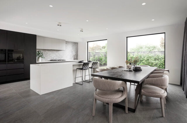 Family  - Minta Display