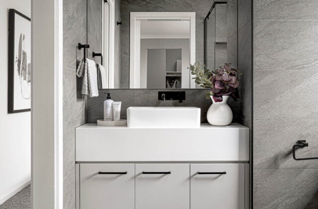 Bathroom - Minta Display