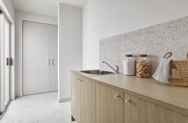 Laundry - Armstrong Display