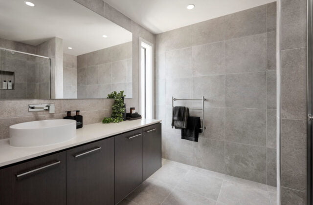 Ensuite - Orana Display