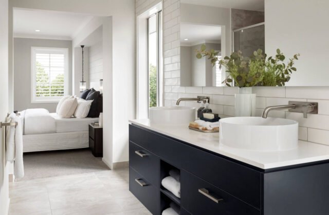 Ensuite - Minta Display