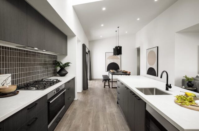 Kitchen - Armstrong Display