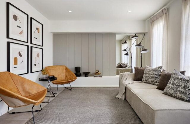 Living - Harpley Display