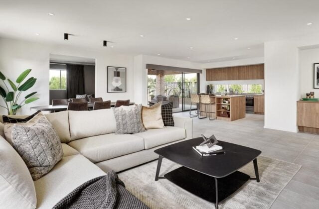 Living - Harpley Display