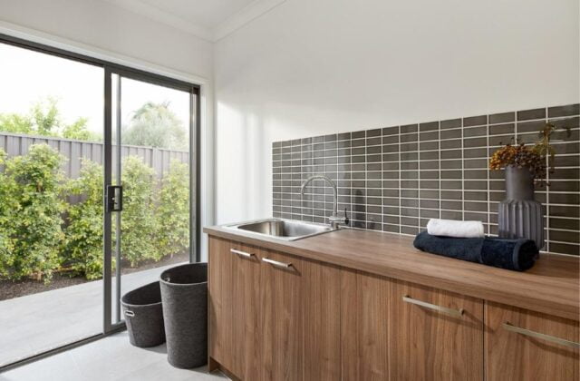 Laundry - Harpley Display