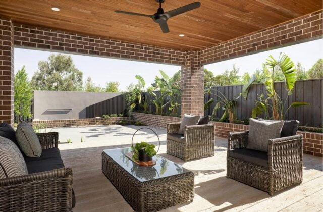 Outdoor - Harpley Display