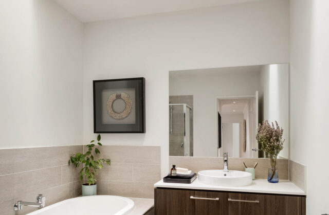 Bathroom - Cloverton Display