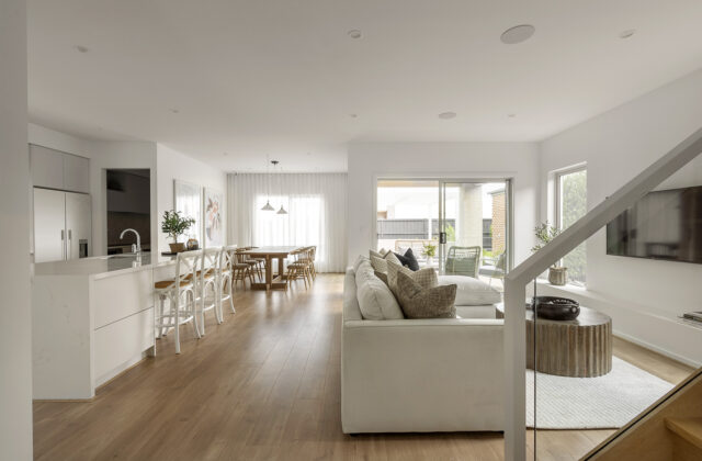 Family - Alamora Display