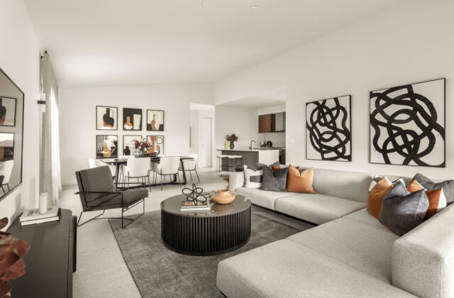 Family - Alamora Display