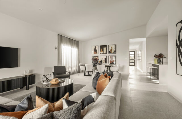 Family - Alamora Display