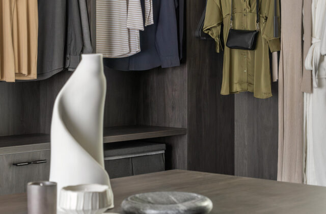 Walk-In-Robe 1 - Oakleigh East Display 