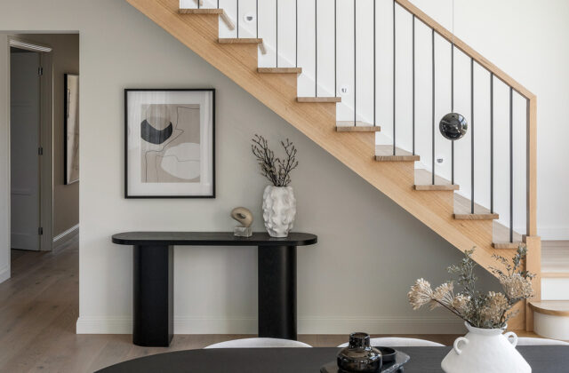 Meals/Staircase - Oakleigh East Display 