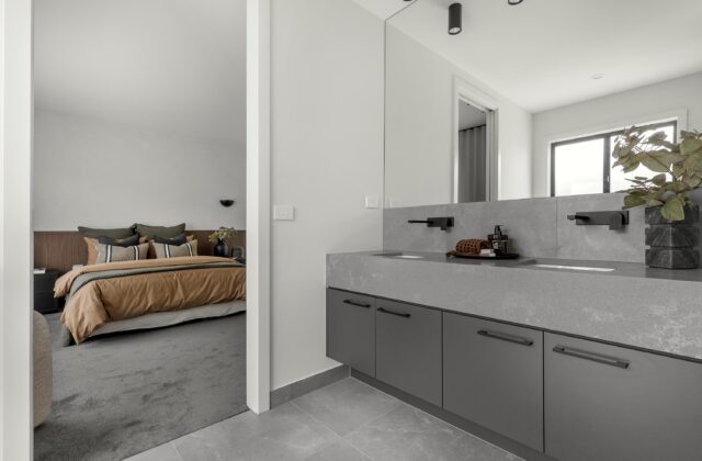 Ensuite - Riverfield Park Display