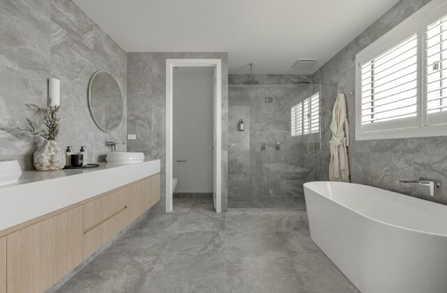 Ensuite - Riverfield Display 