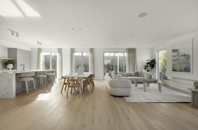 Family/Meals/Kitchen - Riverfield display 